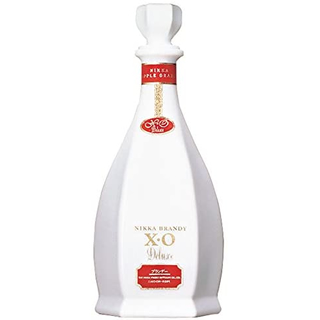 ニッカブランデーXOデラックス　白　陶器　（40度/660ml）(1052020)