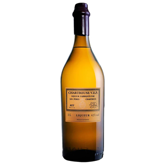 シャルトリューズV.E.P.ジョーヌ（黄）_木箱入り（正規）（54度/1L）(4010483)　※おひとり様1本限り¶