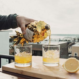 新品　未開栓　ポリニャック コニャック クリスタルボトル サスティナブルが切り開くカクテルの未来 Sustainable Cocktail