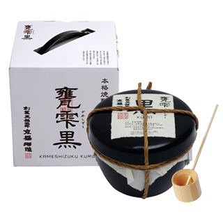 芋焼酎　甕雫　黒　KURO（20度/900ml)_かめ雫（7010889）