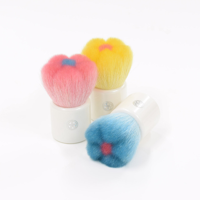 おすし3点宙ほっぺチークゆうゆう30日まで hoho 熊野筆 花ほほ筆 チークブラシ ピンク/ブルー/イエロー 山羊毛