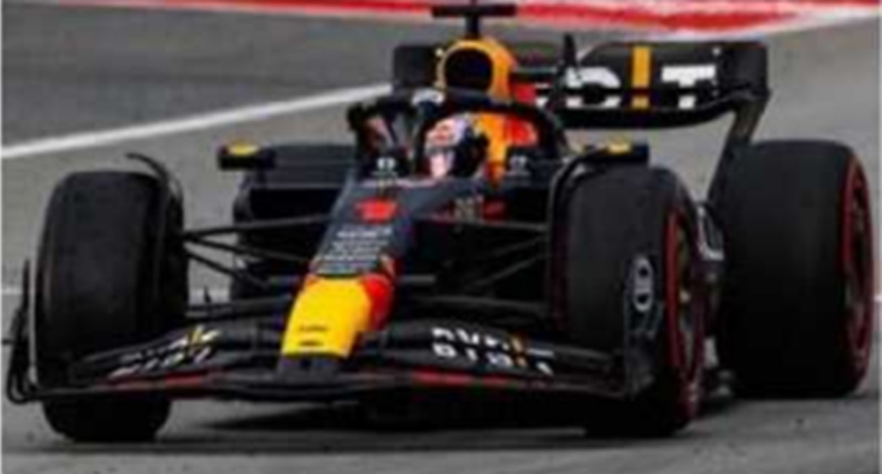 予約品　2024年3月頃　ミニカー　SPARK（スパーク）レジンモデル　1/18　18S905　Oracle Red Bull Racing RB19 No.1 Oracle Red Bull Racing 優勝 Spanish GP 2023 - 40th Career Win Max Verstappen　9580006479051