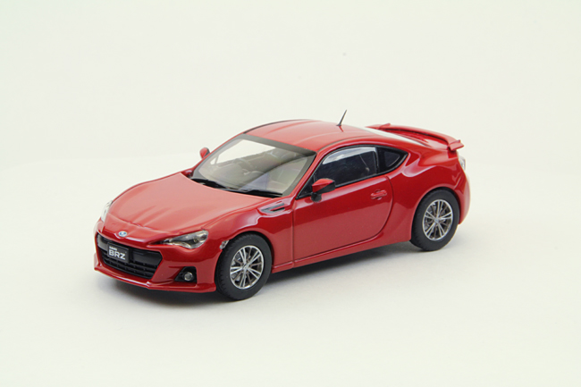絶版ミニカー　エブロ　EBBRO 1/43 44804 スバル BRZ　レッド