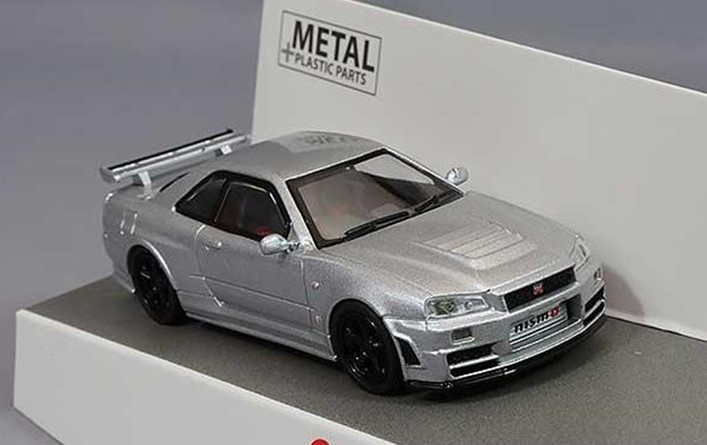 ミニカー　Schuco（シュコー）　1/64　452033800　日産スカイライン Nismo R34 GT-R Z-tune シルバー　9581677203389