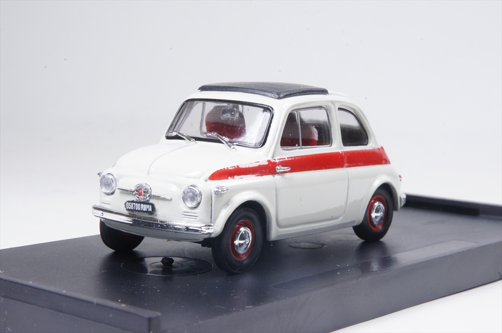 ミニカー　ブルム BRUMM　1/43　R604　フィアット 500  スポーツ　1959  クローズドルーフ　8020677025344