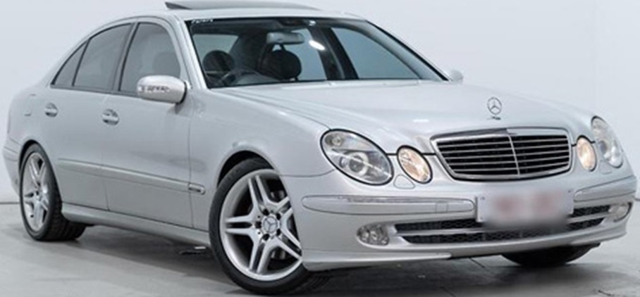 予約品　６月以降順次　ミニカー　MAXICHAMPS（マキシチャンプス）ダイキャストモデル　1/43　940031501　メルセデス ベンツ E-クラス (W211) 2001 ホワイト　4012138769120