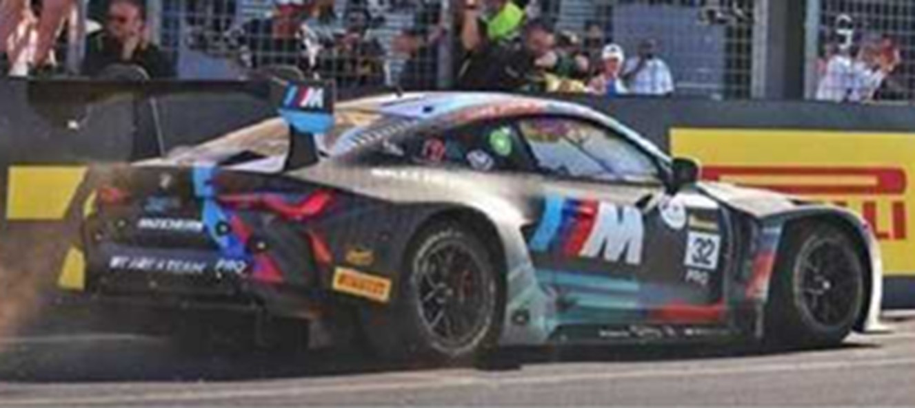 予約品　12月頃　ミニカー　Spark（スパーク）レジンモデル　1/43　AS080　BMW M4 GT3 No.32 Team WRT 優勝 Bathurst 12H 2025 A. Farfus S. van der Linde K. van der Linde　9580006770806