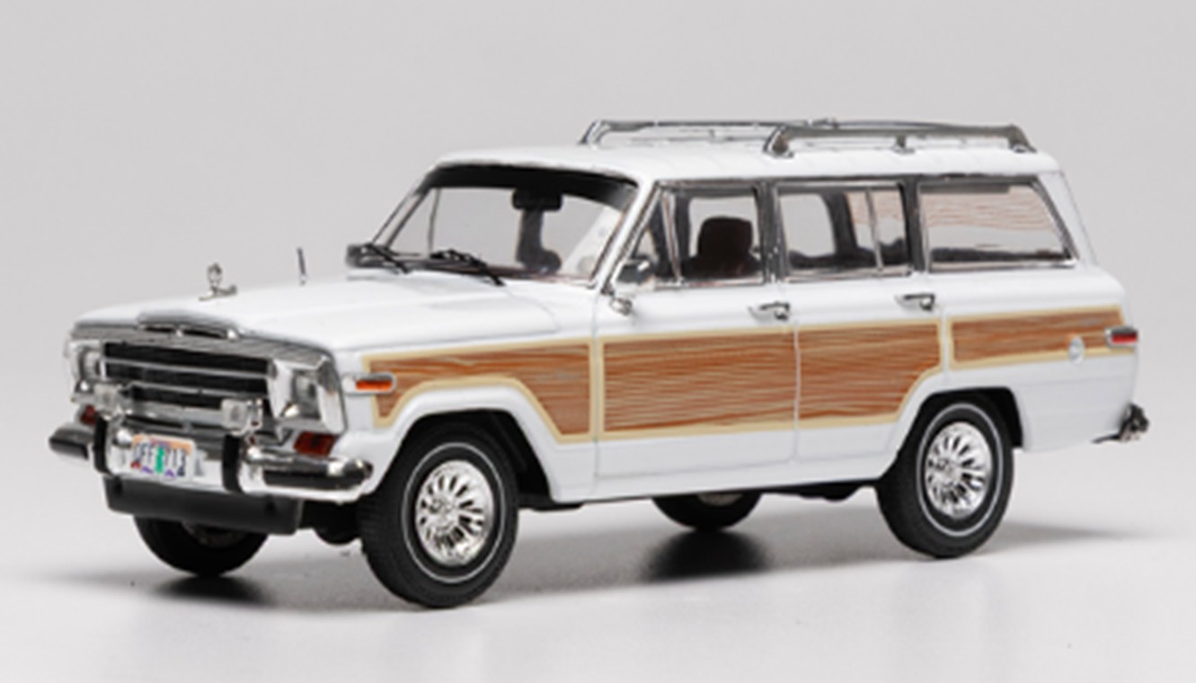 お取り寄せ予約品　5月以降発売　ミニカー　IXO(イクソ)モデル　ダイキャストモデル　1/43　CLC643N　ジープ グランドワゴニア 4WD 1989 ホワイト　4907981696436