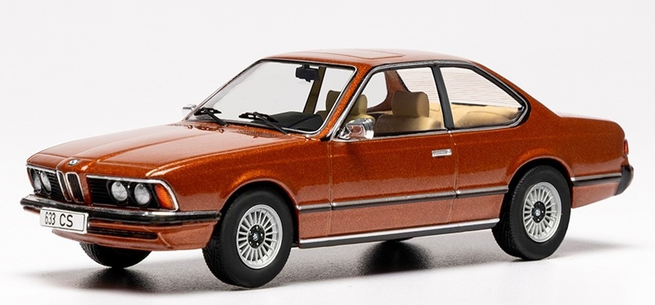 予約品　12月以降　ミニカー　IXOモデル (イクソ)　ダイキャスト　1/43　CLC697N　BMW 633 CS (E24) 1978 ブラウン　4907981699215