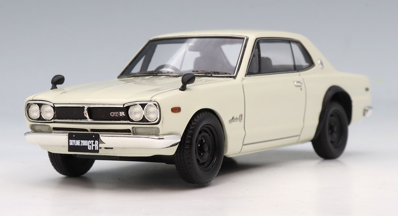 予約品　8月頃　ミニカー　エニフ ENIF　レジンモデル　1/43　ENIF0086　日産 スカイライン 2000 GT-R 2ドア HT（KPGC10） ホワイト　4533226100866
