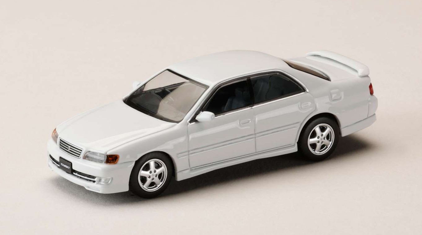 ミニカー　HJ64 ホビージャパン（HobbyJapan） 1/64　HJ641072W　トヨタ チェイサー ツアラーV (JZX100) アーリーバージョン(1996) スーパーホワイト ll　4981932075341