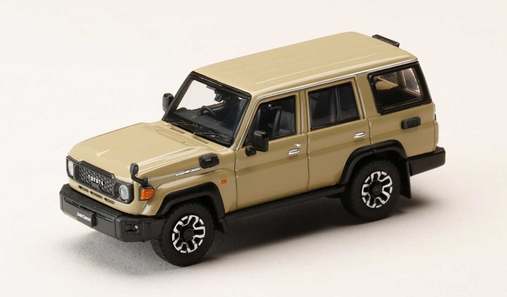 お取り寄せ予約品　8月以降　ミニカー　HJ64 ホビージャパン（HobbyJapan） 1/64　HJ641090ABE　トヨタ ランドクルーザー Toyota LANDCRUISER 70 (GDJ76W) 　ベージュ　4981932078922