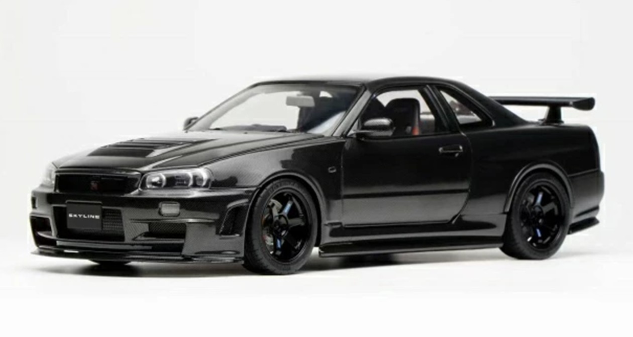 お取り寄せ予約品　9月以降順次　ミニカー  MOTORHELIX  ダイキャストモデル（フル開閉） 1/18　M83413　日産スカイライン Nissan Skyline GT-R R34 CUSTOMIZED VERSION Carbon Fiber　4573630208680