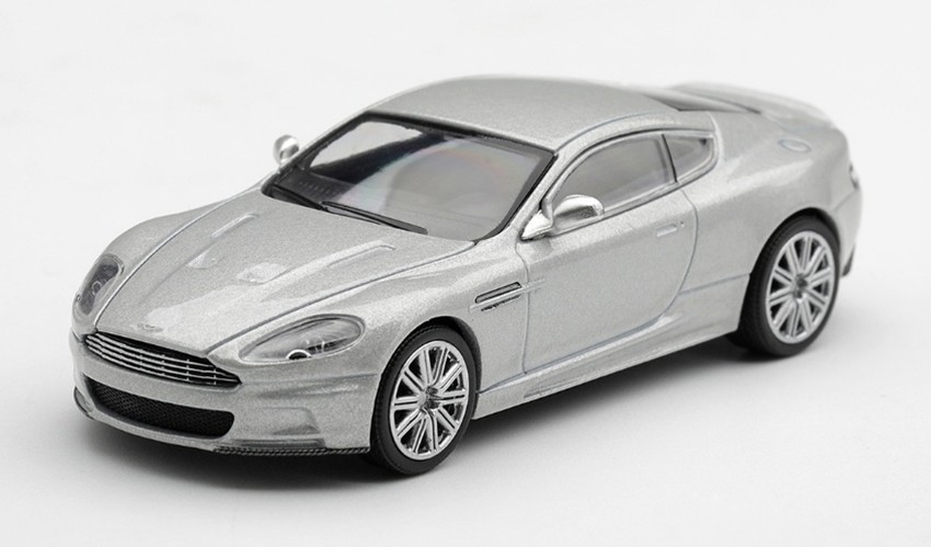 予約品　2027年2月以降順次　ミニカー　MINI-GT　1/64　MGT01360-L　アストンマーチン DBS 2008 ライトニングシルバー 2008(左ハンドル)　840456396711
