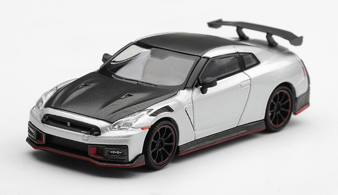 予約品　2027年2月以降順次　ミニカー　MINI-GT　1/64　MGT01361-R　日産 Nissan GT-R Nismo 2024 シルバー(右ハンドル) 　840456396810