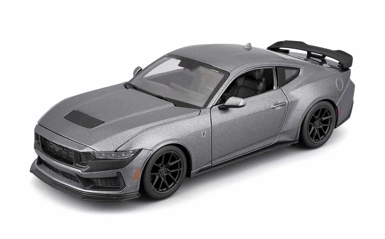 予約品　10月頃　ミニカー　マイスト Maisto　ダイキャストモデル（開閉機構付）1/24　MS32925GY　フォード マスタング ダークホース 2024 メタリックグレイ　4548565527786