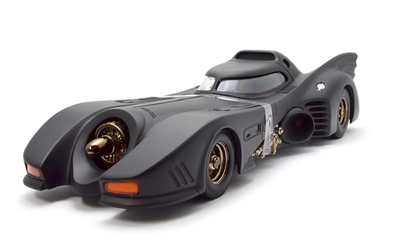 ミニカー　マテル  1/18  MTBLY24　バットモービル　バットマン映画"BATMAN RETURNS "