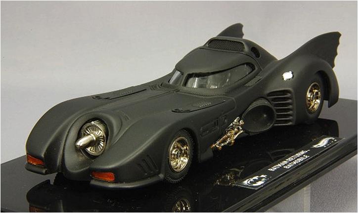 ミニカー　マテル  1/43  MTBLY29　バットモービル　バットマン映画　"BATMAN RETURNS "