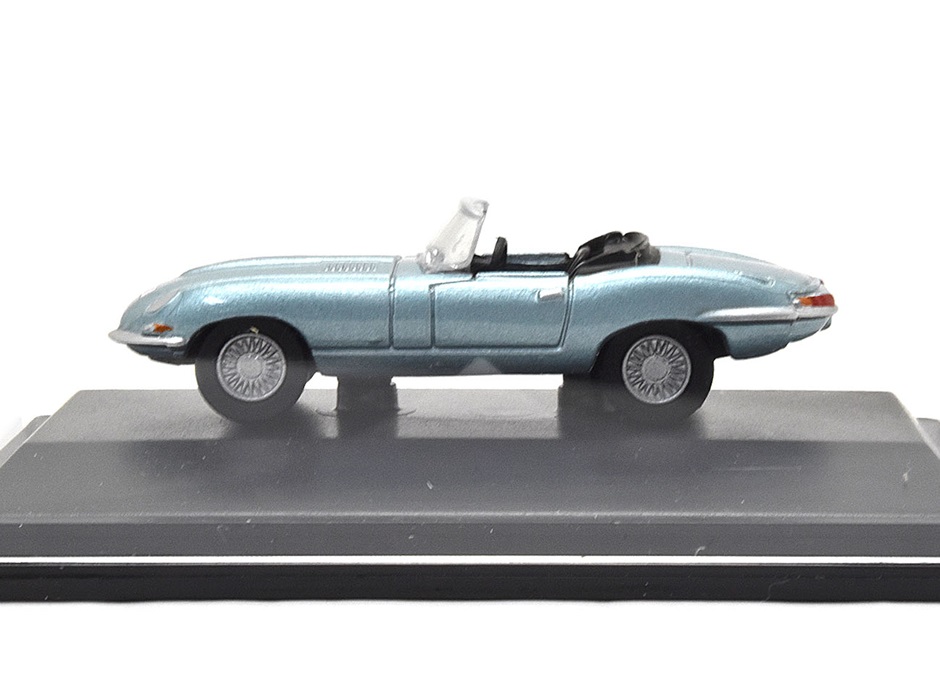 ミニカー　OXFORD 1/76　OX76ETYP014　ジャガー E タイプ シルバーブルー　4548565351039
