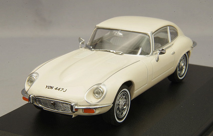 ミニカー　OXFORD（オックスフォード） 1/43スケール　OXJAGV12006 　ジャガー V12 Eタイプ クーペ オールドイングリッシュホワイト