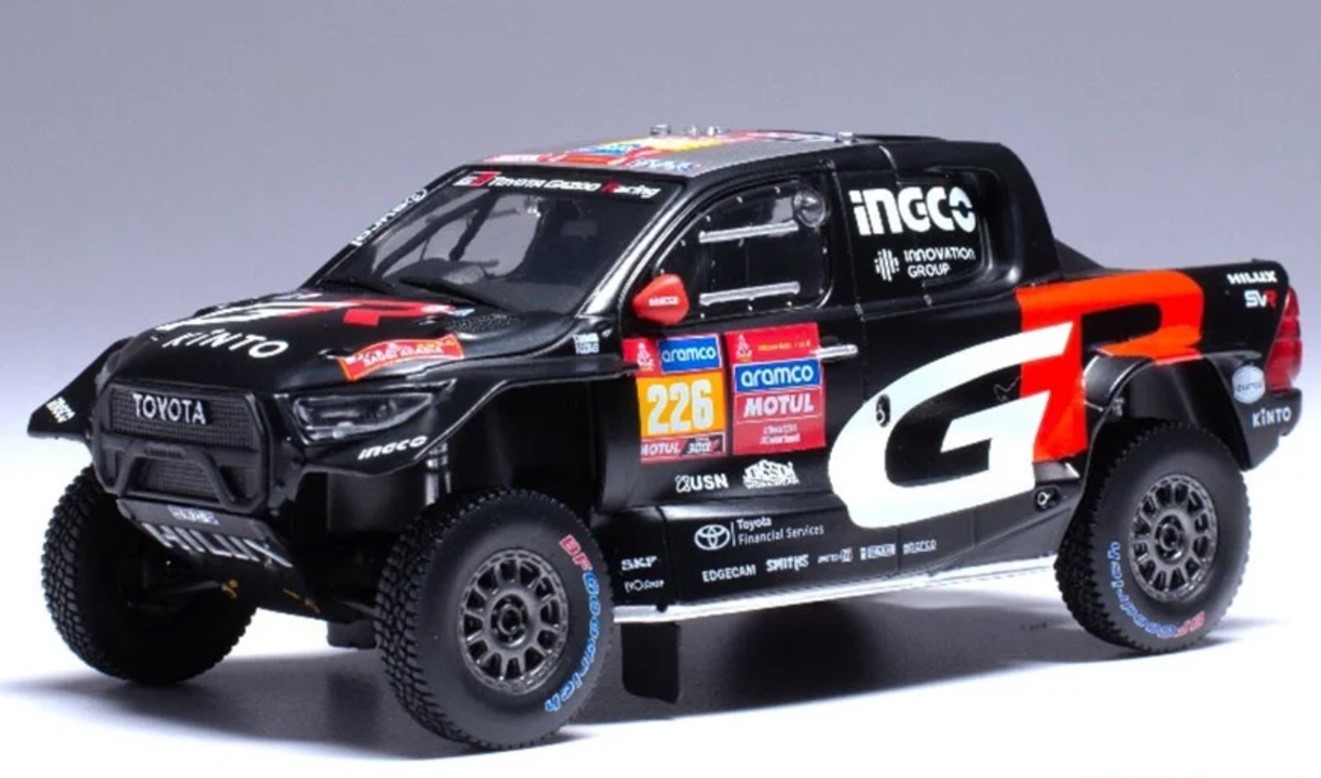 予約品　2025年4月頃　ミニカー　IXO(イクソ)　ダイキャスト　1/43　RAM929　トヨタ GR DKR HILUX EVO T1U 2024年 ダカールラリー #226 S.Variawa/F.Cazalet