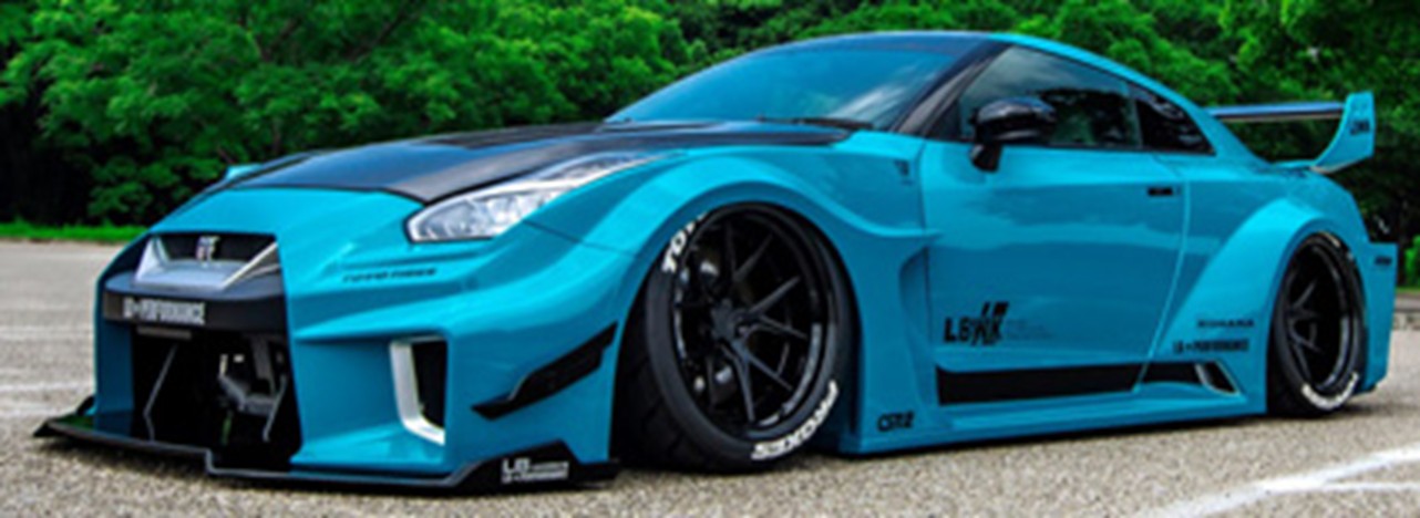 お取り寄せ予約品　11月頃　ミニカー　SOLIDO（ソリド）  ダイキャストモデル　1/18　S1815602　日産 GT-R (R35) リバティーウォーク シルエット ボディキット 2025 (ブルー)　3663506048319