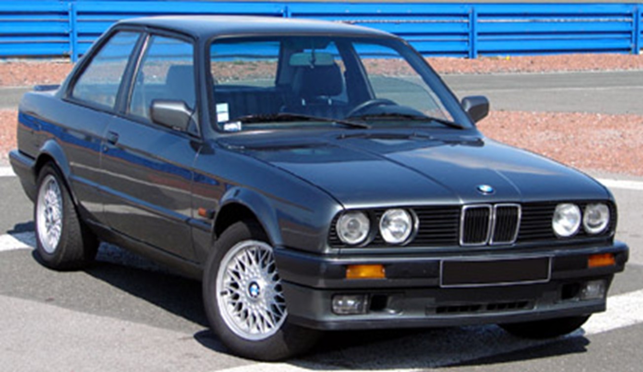 お取り寄せ予約品　11月頃　ミニカー　SOLIDO（ソリド）  ダイキャストモデル　1/18　S1818101　BMW 325i 1987 (グレー)　3663506048838