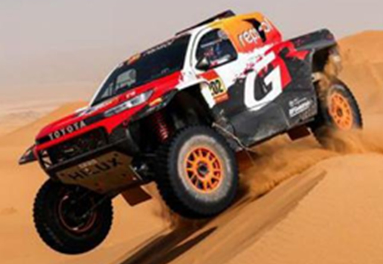 予約品　2027年1月頃　ミニカー　Spark　レジンモデル　1/43　S6271　Toyota Hilux GR No.202 21位 Dakar Rally 2026 H. Lategan B. Cummings　9580006962713