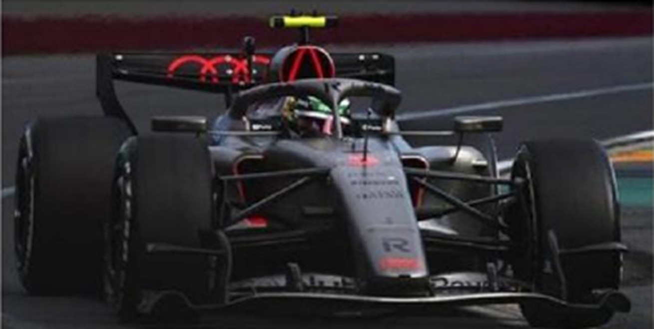 予約品　10月頃　ミニカー　SPARK（スパーク）　レジンモデル　1/43　S9373　Audi Revolut F1 Team R26 No.5 Australian GP 2026  Audi First Race First Point Gabriel Bortoleto　9580006993731