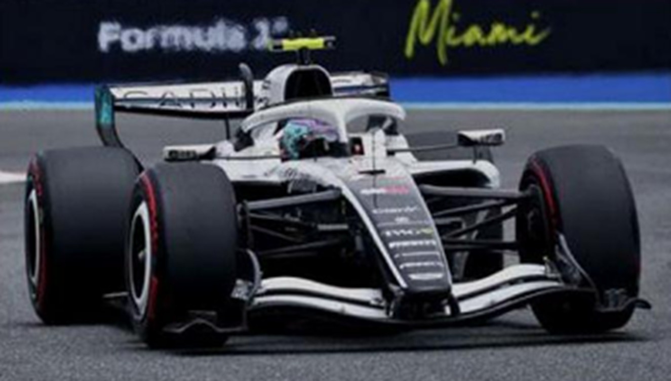 予約品　11月頃　ミニカー　Spark　レジンモデル　1/43　S9406　Cadillac Formula 1 Team MAC-26 No.77 Miami GP 2026 Valtteri Bottas　9580006994066