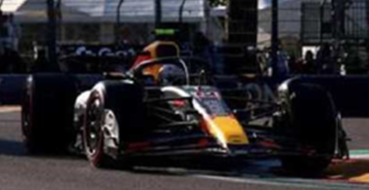 予約品　2026年2月頃　ミニカー　Spark（スパーク）レジンモデル　1/43　S9624　Red Bull Racing RB21 No.22 Oracle Red Bull Racing Emilia-Romagna GP 2025  RB 400 Races Yuki Tsunoda　9580006996244