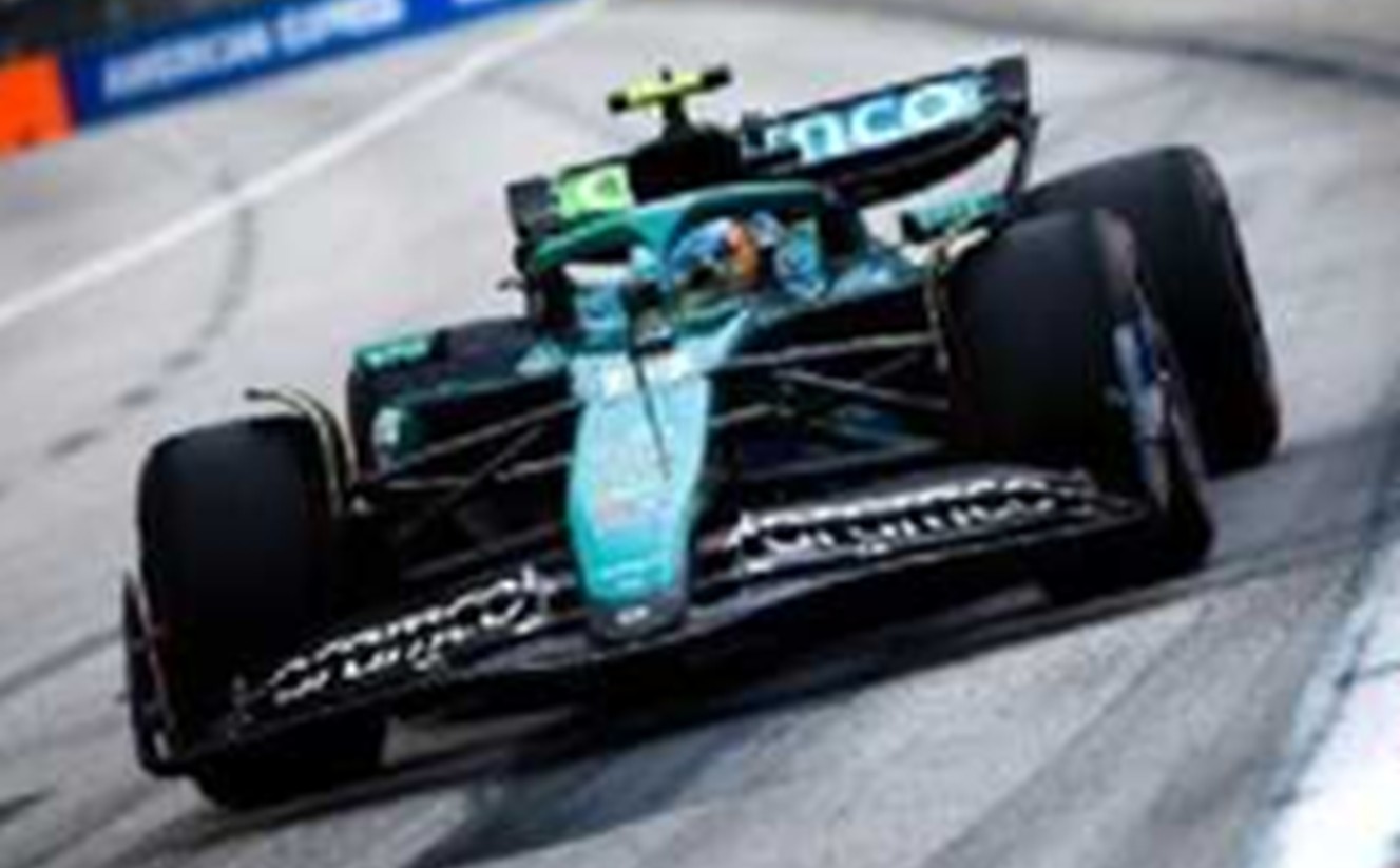 予約品　2026年5月頃　ミニカー　Spark（スパーク）レジンモデル　1/43　S9648　Aston Martin AMR25 No.14 Aston Martin Aramco Formula One Team US GP 2025 Fernando Alonso　9580006996480