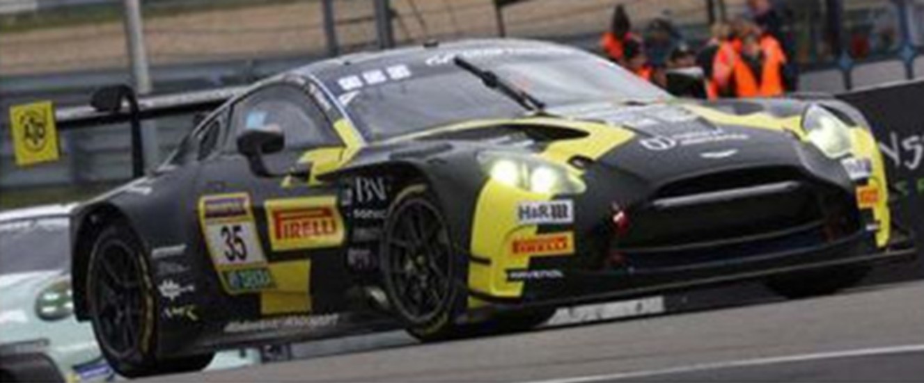 予約品　2027年2月頃　ミニカー　Spark　レジンモデル　1/43　SG1060　Aston Martin Vantage AMR GT3 EVO No.35 Walkenhorst Motorsport 24H Nurburgring 2026 F. Fernandez Laser M. Villagoméz D. Fetzer S. Aust　9581677710603