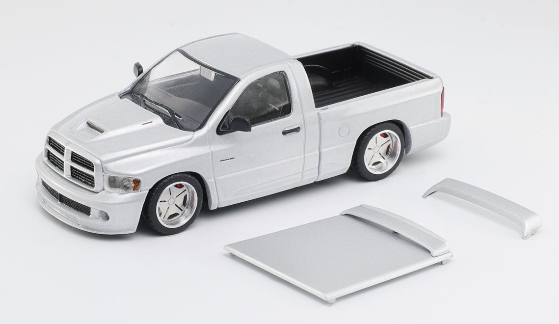 予約品　10月頃　ミニカー　SHOOM64 MODEL　ダイキャストモデル　1/64　SHOOM-103-004　ダッジラム Dodge RAM SRT-10 シルバー　6942833009598