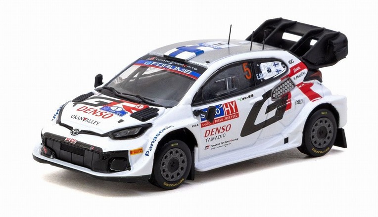 予約品　2027年1月頃　ミニカー　TARMAC（ターマック）ダイキャスト製　1/64　T64-085-24FR05　トヨタ Toyota GR YARIS Rally1 HYBRID Rally Finland 2024 Sami Pajari/nni Malkonen Model Car + Trading Cards Combo Set　9581015739532