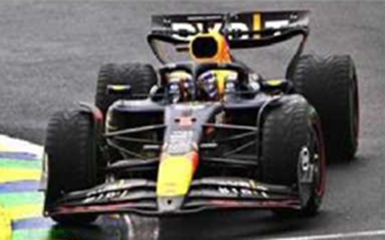 予約品　4月頃　ミニカー　Sparky（スパーク） 1/64　Y411　Oracle Red Bull Racing RB20 No.1 優勝 Brazilian GP 2024 Max Verstappen　9580006134110