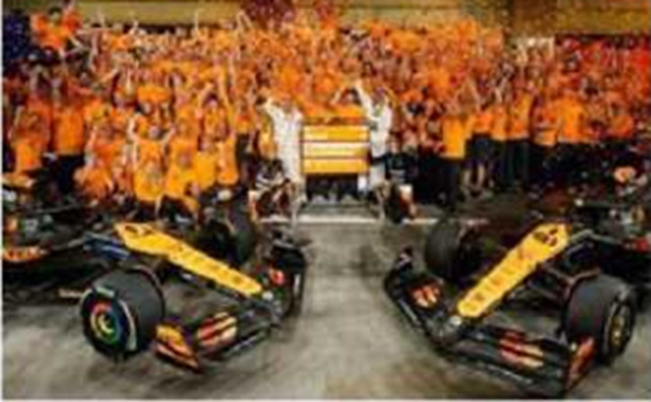 予約品　4月頃　ミニカー　Sparky（スパーク） 1/64　Y418　McLaren MCL38 No.4 & No.81 Constructor Champion F1 2024 Lando Norris  & Oscar Piastri　9580006134189