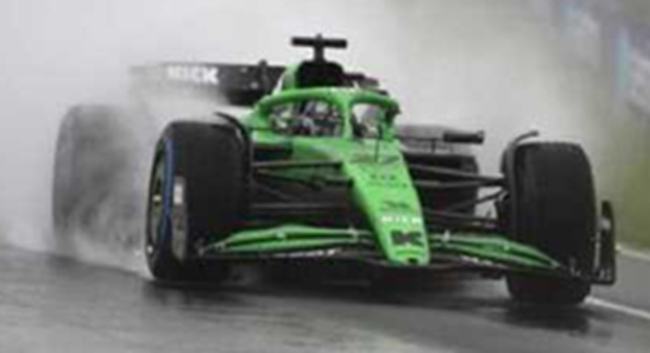 予約品　11月頃　ミニカー　SPARKY（スパーク） 1/64　Y426　Kick Sauber C45 No.27 Stake F1 Team Kick Sauber 3位 British GP 2025 Nico Hulkenberg　9580006134264