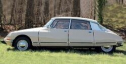 予約品　2026年4月頃　ミニカー　NOREV（ノレブ） ダイキャストモデル　1/18　181727　シトロエン DS 23 パラス 1974 Vanneau ベージュ　3551091817277