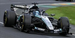 予約品　8月頃　ミニカー　SPARK（スパーク）　1/64　64S140　Mercedes-AMG PETRONAS Formula One Team W17 No.63 優勝 Australian GP 2026 George Russell　9580006361400