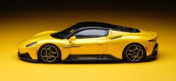 予約品　2027年2月以降　ミニカー　ATS-MODELS　1/64　ATS882302　マセラティ MASERATI MC 20 イエロー　4981932089379