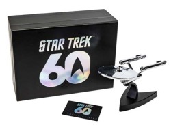予約品　2027年1月頃　ミニカー　CORGI（コーギー）スタートレックシリーズ ダイキャストモデル　Nonスケール　CGCC96610S　U.S.S. エンタープライズ NCC-1701 （クロームメッキ）スタートレック 60th アニバーサリーエディション 限定3,000台　4548565533770