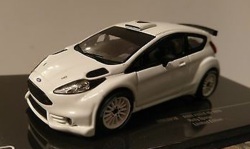 お取り寄せ予約品　～2018年　ミニカー　モデルネット特注IXO(イクソ） 1/43　MDCS016　フォード フィエスタ R5 2015&nbsp;ホワイト スペアホイールセット付