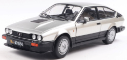 お取り寄せ予約品　2026年2月頃　ミニカー　SOLIDO（ソリド） ダイキャストモデル（開閉機構付）　1/18　S1802307　アルファロメオ GTV6 1984 (シルバー)　3663506040573
