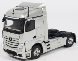 予約品　2027年1月頃　ミニカー　SOLIDO（ソリド）ダイキャストモデル　1/43　S4319202　メルセデス ベンツ アクトロス L 2024 (シルバー)　3663506049781
