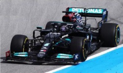 予約品　2022年1月頃　ミニカー SPARK(スパーク) レジンモデル 1/18　18S594　Mercedes-AMG Petronas Formula One Team No.44 W12 E Performance 優勝 Spanish GP 2021 100th Pole Position Lewis Hamilton　9580006475947