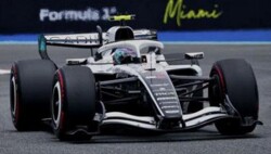 予約品　11月頃　ミニカー　Spark　レジンモデル　1/43　S9406　Cadillac Formula 1 Team MAC-26 No.77 Miami GP 2026 Valtteri Bottas　9580006994066