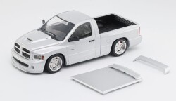 予約品　10月頃　ミニカー　SHOOM64 MODEL　ダイキャストモデル　1/64　SHOOM-103-004　ダッジラム Dodge RAM SRT-10 シルバー　6942833009598