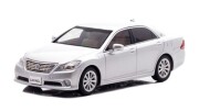 予約品　6月頃　ミニカー　CARNEL（カーネル） 1/43　CN431009　トヨタ クラウン ロイヤルサルーン G (GRS202)  2010 Silver Metallic 限定300台　4580198724927