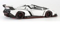 お取り寄せ予約品　3月頃　ミニカー　KYOSHO 1/43　KS05572W　ランボルギーニ ヴェネーノ ロードスター（ホワイト/レッドライン）　4548565269730